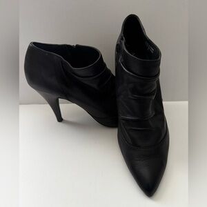 Aldo Black Leather Gathered Ankle Bootie
